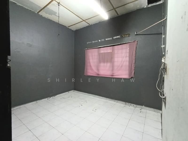 1-storey Terraced House for Sale in Taman Johor Jaya (Johor Bahru) - Shirley Haw - PropertyGuru.com.my