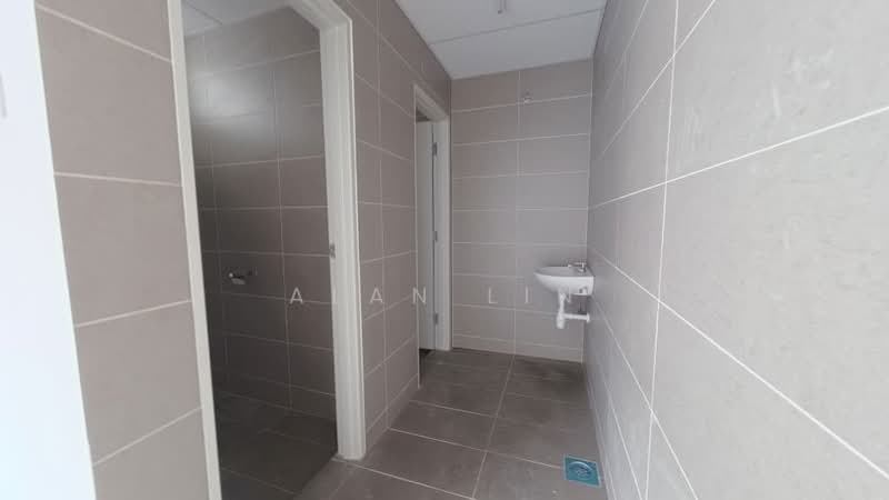 Kilang untuk Disewa di Kulai (Johor) - Alan Lin - Bathroom - PropertyGuru.com.my