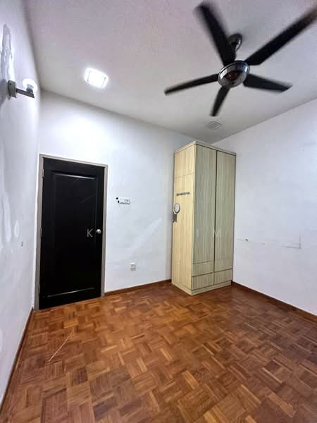 2.5-storey Terraced House for Sale in Taman Bukit Jaya (Ulu Tiram) - Karl Lim - Bedroom - PropertyGuru.com.my
