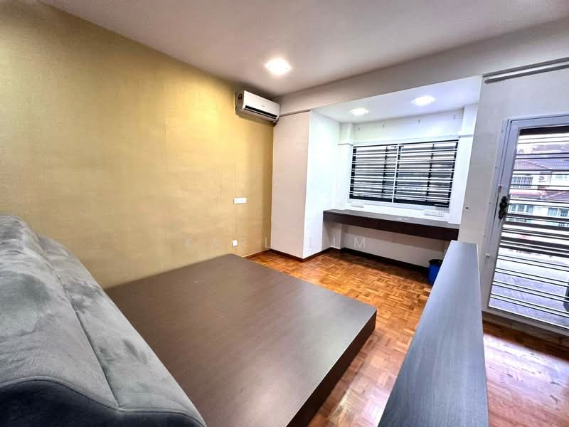 2.5-storey Terraced House for Sale in Taman Bukit Jaya (Ulu Tiram) - Karl Lim - Bedroom - PropertyGuru.com.my