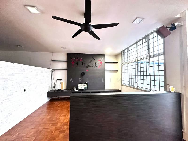 2.5-storey Terraced House for Sale in Taman Bukit Jaya (Ulu Tiram) - Karl Lim - Living Room - PropertyGuru.com.my