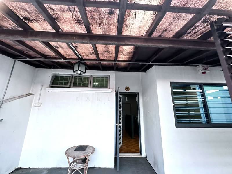 2.5-storey Terraced House for Sale in Taman Bukit Jaya (Ulu Tiram) - Karl Lim - Entrance - PropertyGuru.com.my