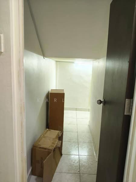 2.5-storey Terraced House for Sale in Taman Bukit Jaya (Ulu Tiram) - Karl Lim - Corridor - PropertyGuru.com.my