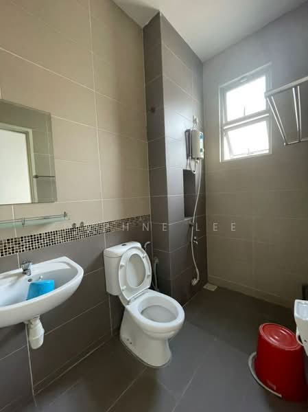 Rumah Kluster untuk Dijual di Taman Nusa Bestari (Iskandar Puteri (Nusajaya)) - Daphne Lee - Bathroom - PropertyGuru.com.my