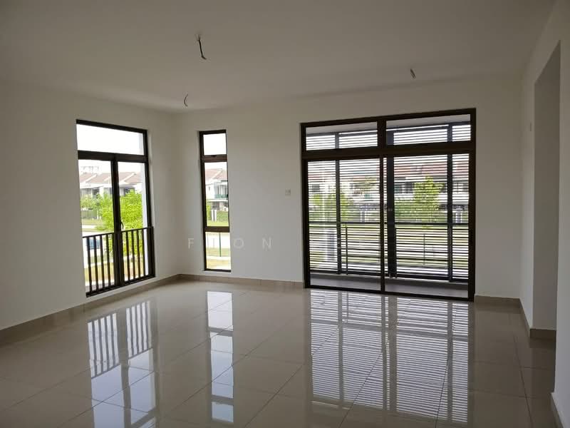 Rumah Teres 2 Tingkat untuk Disewa di Mutiara Rini (Skudai) - Fion Lee - Living Room - PropertyGuru.com.my