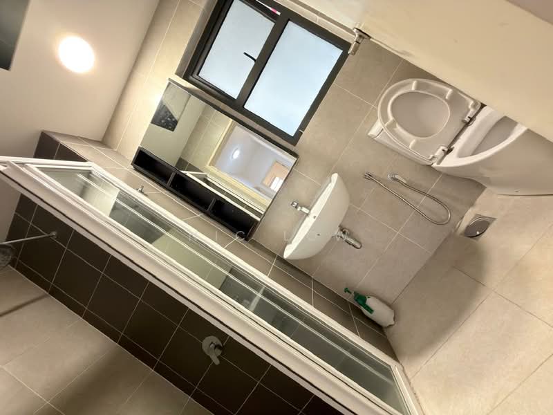 Kondominium untuk Disewa di Lakeville Residence - Nic Low - Bathroom - PropertyGuru.com.my