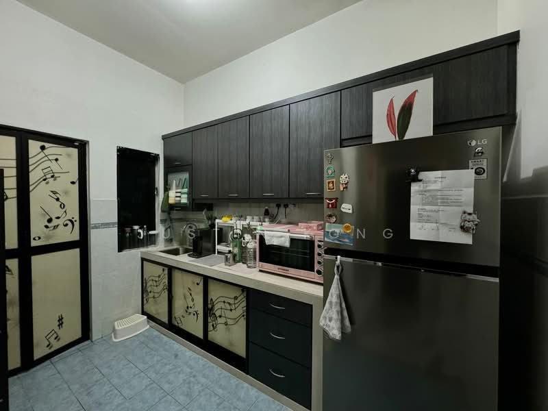 Rumah Teres 2 Tingkat untuk Dijual di Taman Pulai Indah (Johor Bahru) - Justin Kong - Kitchen - PropertyGuru.com.my