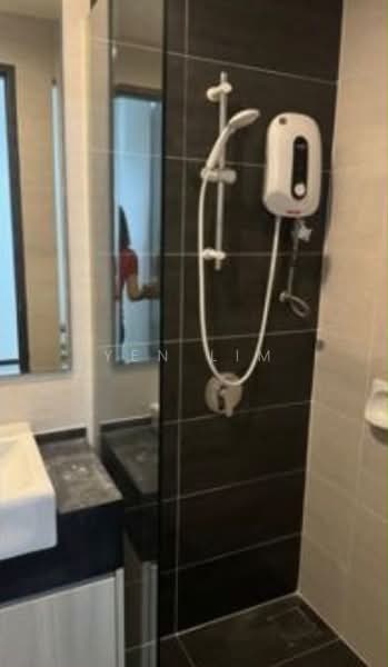Kondominium untuk Disewa di Queensville - Yen Lim - Bathroom - PropertyGuru.com.my