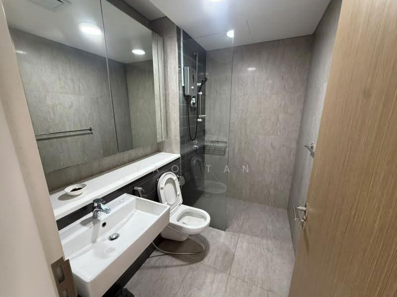 Service Residence for Sale at Cantara Residences - Yao Tan - Bathroom - PropertyGuru.com.my