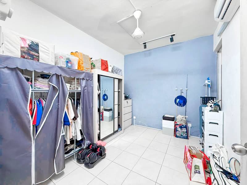 Kondominium untuk Dijual di Platinum Lake PV 13 - Syahrim Naim - Bedroom - PropertyGuru.com.my