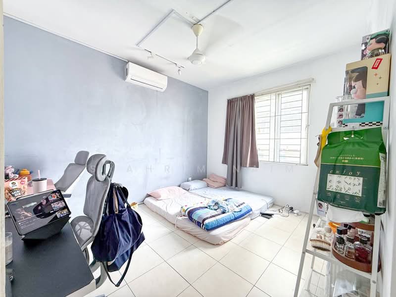 Kondominium untuk Dijual di Platinum Lake PV 13 - Syahrim Naim - Bedroom - PropertyGuru.com.my