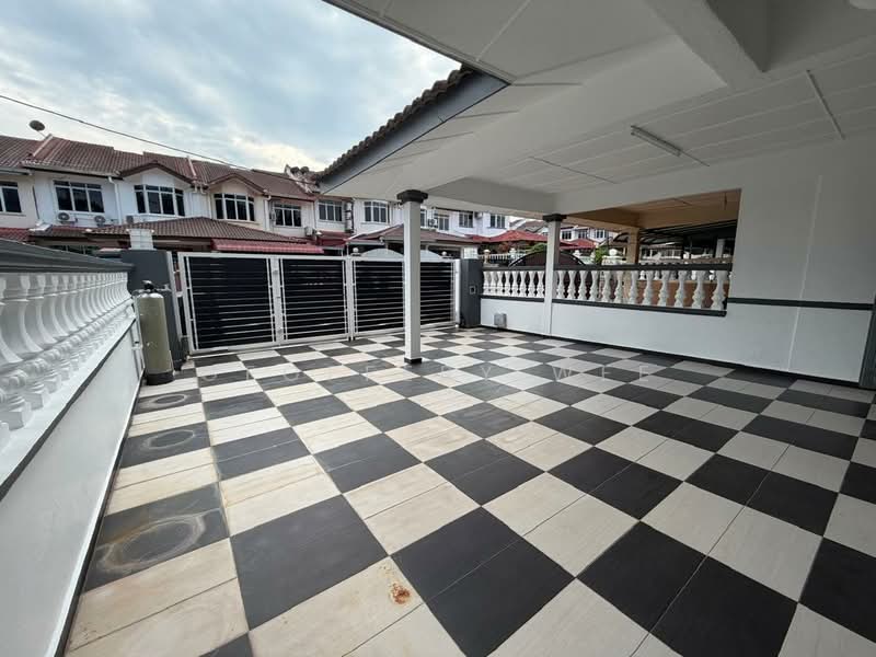 2-storey Terraced House for Sale in Taman Cheng Perdana (Cheng) - Geoffery Wee - Exterior - PropertyGuru.com.my