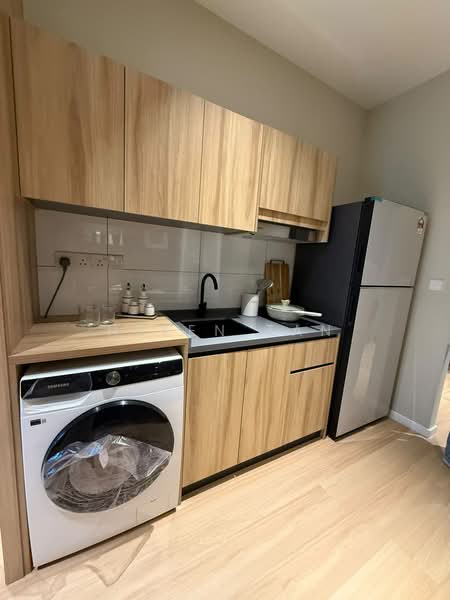 Servis Apartment untuk Dijual di Residential Suites @ HighPark - Helen Tan - Kitchen - PropertyGuru.com.my