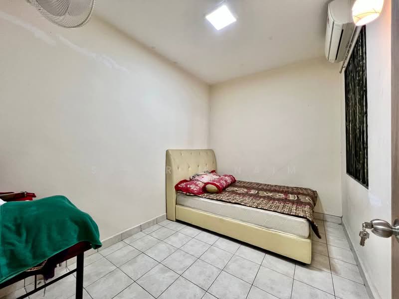 2-storey Terraced House for Sale in Hulu Langat (Selangor) - Syahrim Naim - Bedroom - PropertyGuru.com.my