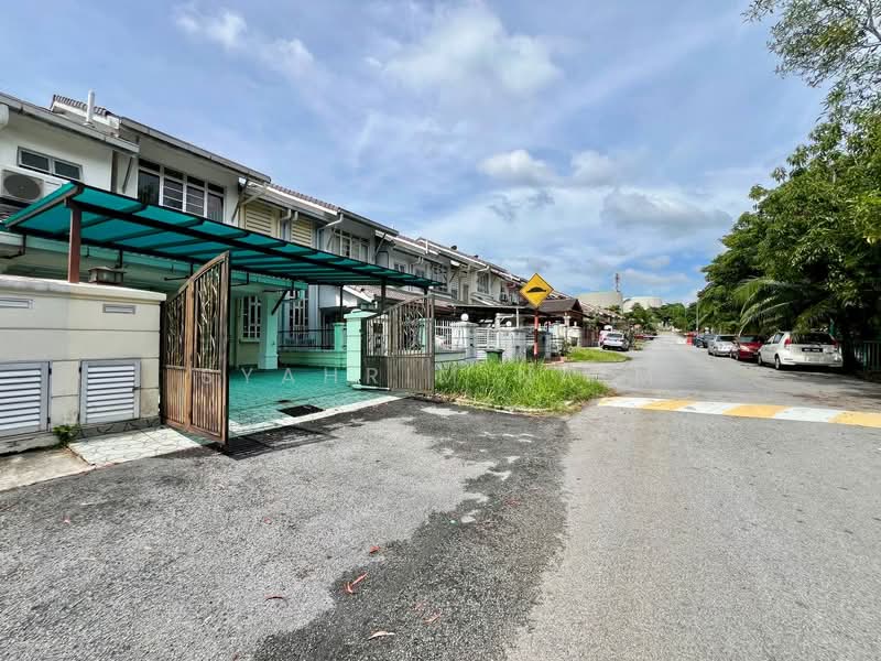 2-storey Terraced House for Sale in Hulu Langat (Selangor) - Syahrim Naim - Exterior - PropertyGuru.com.my