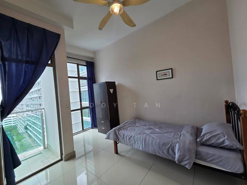 Kediaman Servis untuk Dijual di Palazio - Eddy Tan - Bedroom - PropertyGuru.com.my