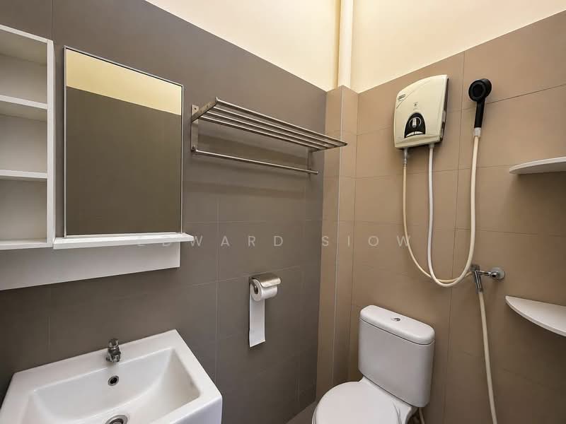 Rumah Teres 1 Tingkat untuk Disewa di Austin (Johor Bahru) - Edward Siow - Bathroom - PropertyGuru.com.my