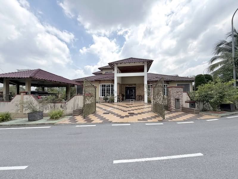 Bungalow for Sale in Seksyen 8 (Petaling Jaya) - Nana Cheah - PropertyGuru.com.my