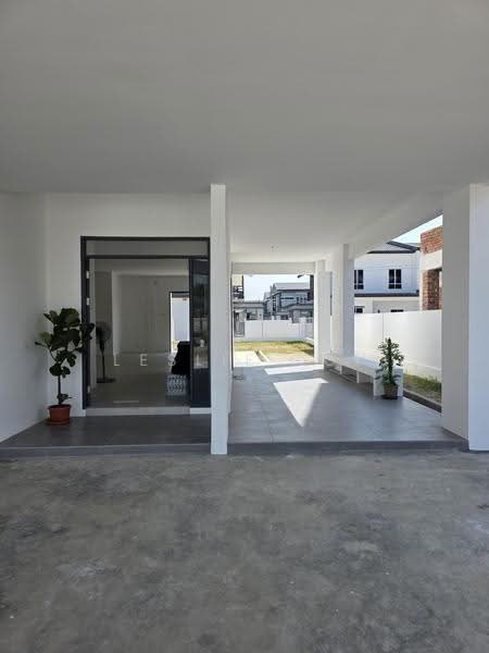 2.5-storey Terraced House for Sale in Petra Jaya (Kuching) - Leslie Loi - Exterior - PropertyGuru.com.my