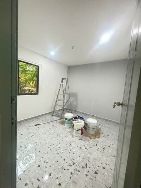 Flat for Sale at Bandar Selesa Jaya - Jaz Lee - PropertyGuru.com.my