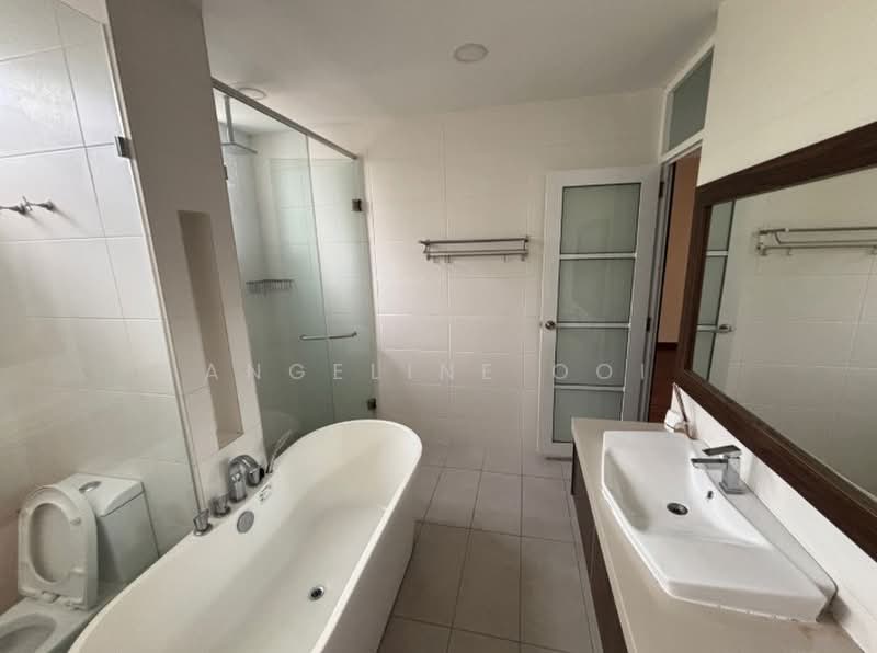 3-storey Terraced House for Sale in Bukit Jalil (Kuala Lumpur) - Angeline Ooi - Bathroom - PropertyGuru.com.my