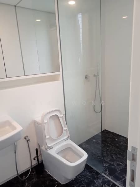 Service Residence for Sale at Arcoris Residences - Alex Wong - Bathroom - PropertyGuru.com.my