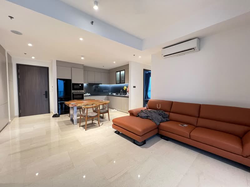 Servis Apartment untuk Disewa di Marriott Residence @ Gurney - Ben Liau - Living Room - PropertyGuru.com.my