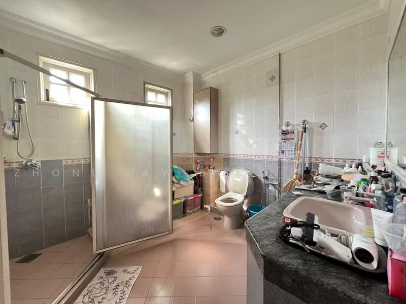 Rumah Banglo untuk Dijual di Taman Jesselton (Ayer Itam) - Zhonl Saw Boon Loong - Bathroom - PropertyGuru.com.my