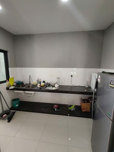 Kondominium untuk Disewa di The Henge - Kelven Tan - Kitchen - PropertyGuru.com.my