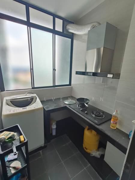 Kondominium untuk Disewa di The Henge - Kelven Tan - Kitchen - PropertyGuru.com.my