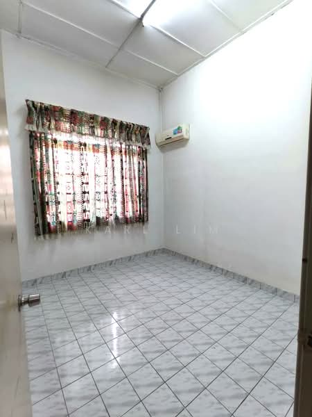 Rumah Teres 1 Tingkat untuk Dijual di Taman Bukit Rinting (Masai) - Karl Lim - Interior - PropertyGuru.com.my
