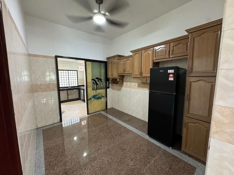 Rumah Teres 2 Tingkat untuk Disewa di Iskandar Puteri (Nusajaya) (Johor) - Kym Kee - Kitchen - PropertyGuru.com.my