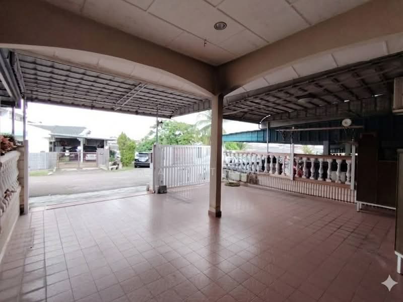 Rumah Teres 1 Tingkat untuk Dijual di Taman Gunung Lambak (Kluang) - May Tan - PropertyGuru.com.my