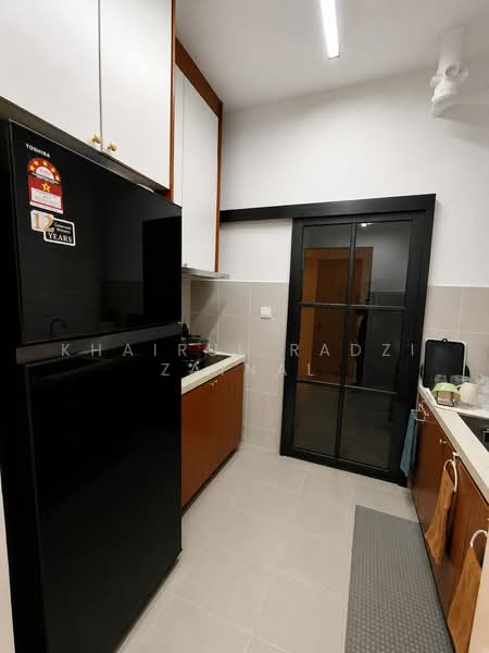 Flat for Sale at Halaman 11 - Khairul Radzi Zainal - Kitchen - PropertyGuru.com.my