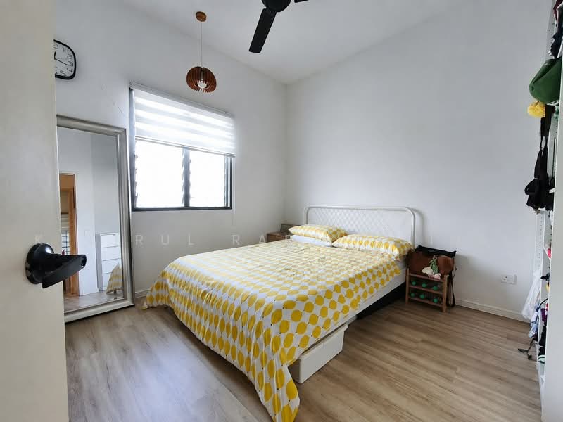Flat for Sale at Halaman 11 - Khairul Radzi Zainal - Bedroom - PropertyGuru.com.my