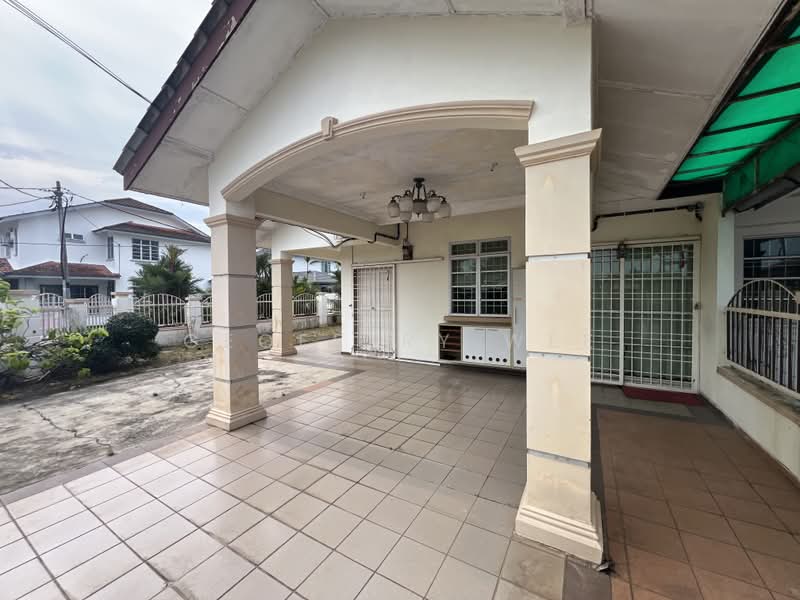 Rumah Teres 2 Tingkat untuk Disewa di Padang Temu (Melaka City) - Geoffery Wee - Exterior - PropertyGuru.com.my