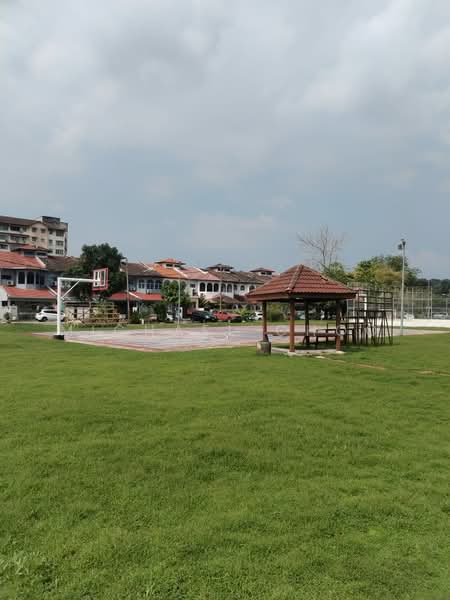 Rumah Teres 2-Tingkat untuk Dijual di Taman Putra Indah (Seri Kembangan) - Michael Choo - Exterior - PropertyGuru.com.my