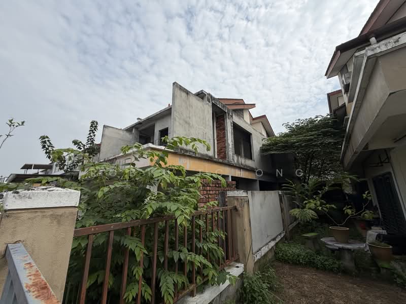 2-storey Terraced House for Sale in Sutera Damansara (Damansara Damai) - Robin Tchong - Exterior - PropertyGuru.com.my