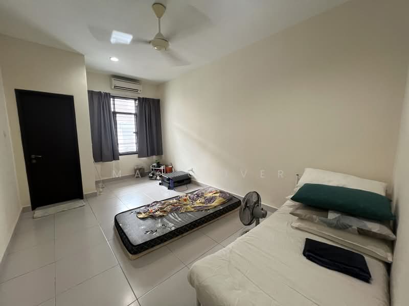 Rumah Teres 2 Tingkat untuk Dijual di Kinrara Residence (Puchong) - Mak Oliver - Bedroom - PropertyGuru.com.my