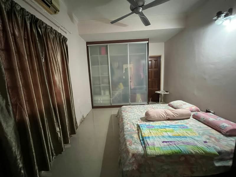 2-storey Terraced House for Sale in Bandar Kinrara Seksyen 5 (Bandar Kinrara) - Kent Lai - Bedroom - PropertyGuru.com.my