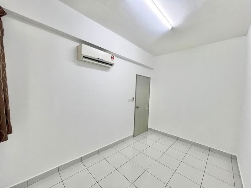 Apartment for Sale at The Residence 1 @ Tiara South - Firdaus Dauz - PropertyGuru.com.my