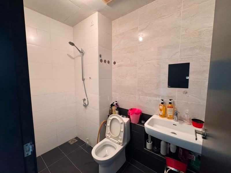 Servis Apartment untuk Dijual di Wave @ Marina Cove - Noctis Tan - Bathroom - PropertyGuru.com.my