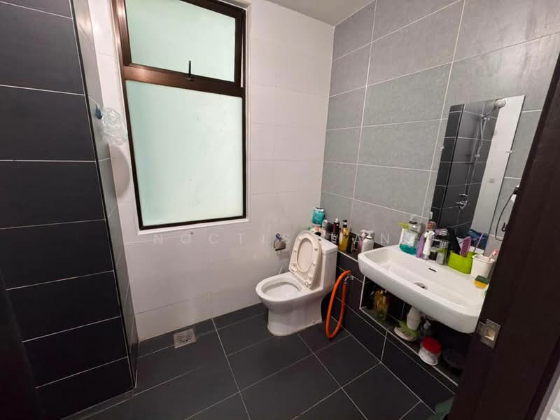 Servis Apartment untuk Dijual di Wave @ Marina Cove - Noctis Tan - Bathroom - PropertyGuru.com.my