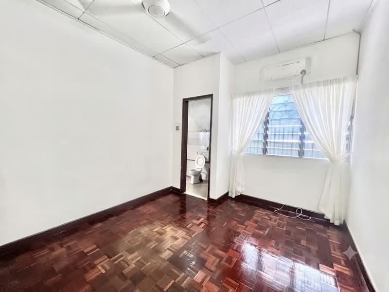 2-storey Terraced House for Sale in SS 21, Damansara Utama (Petaling Jaya) - Chris Choe - PropertyGuru.com.my