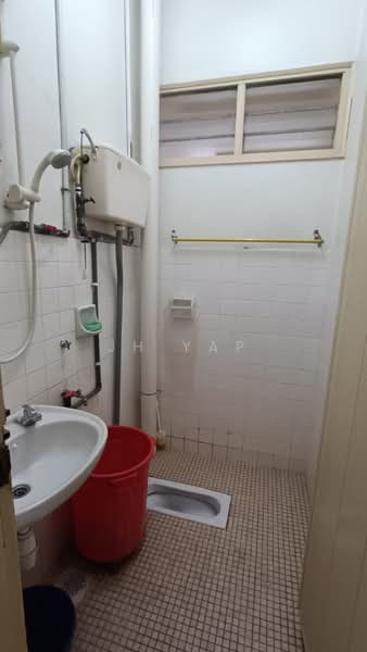 1-storey Terraced House for Sale in Taman Perling (Perling) - JH Yap - Bathroom - PropertyGuru.com.my