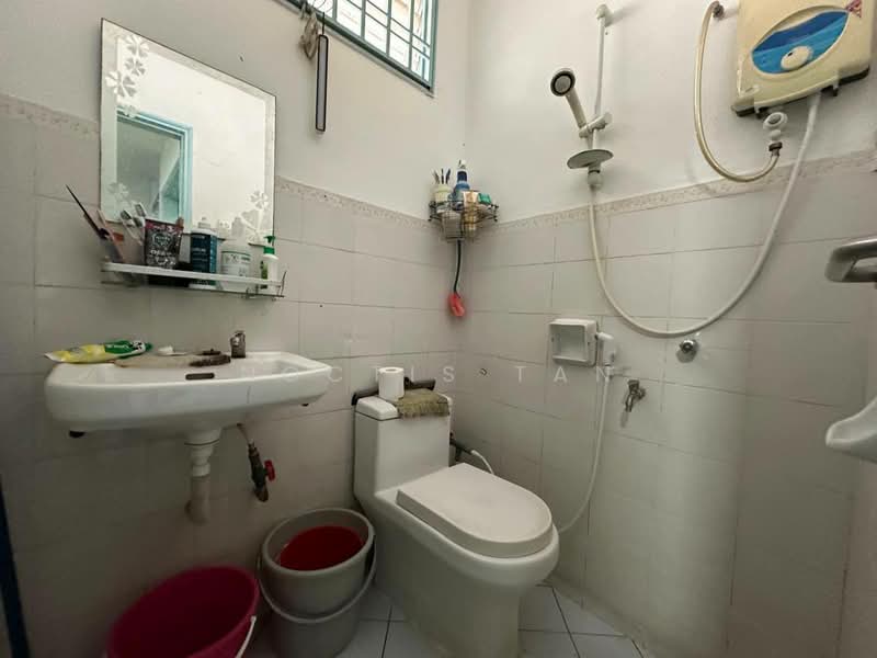 Rumah Teres 2 Tingkat untuk Dijual di Bandar Baru Permas Jaya (Permas Jaya) - Noctis Tan - Bathroom - PropertyGuru.com.my