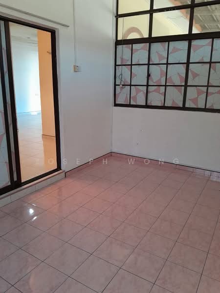 1-storey Terraced House for Sale in Bandar Lahat Baru (Lahat) - Joseph Wong - PropertyGuru.com.my