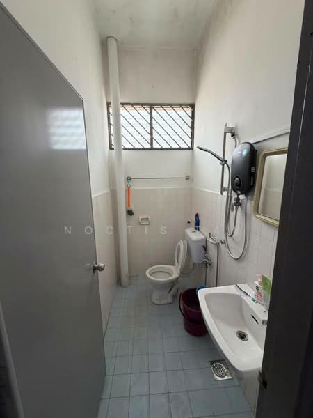 Rumah Teres 1 Tingkat untuk Dijual di Taman Nusa Jaya Mas (Iskandar Puteri (Nusajaya)) - Noctis Tan - Bathroom - PropertyGuru.com.my