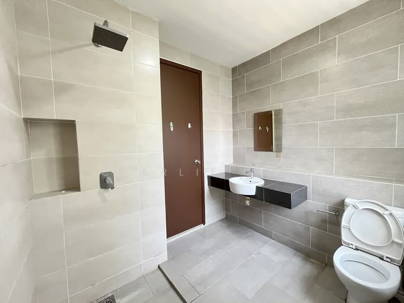 2-storey Terraced House for Rent in Telok Panglima Garang (Selangor) - Charlie Gan - Bathroom - PropertyGuru.com.my
