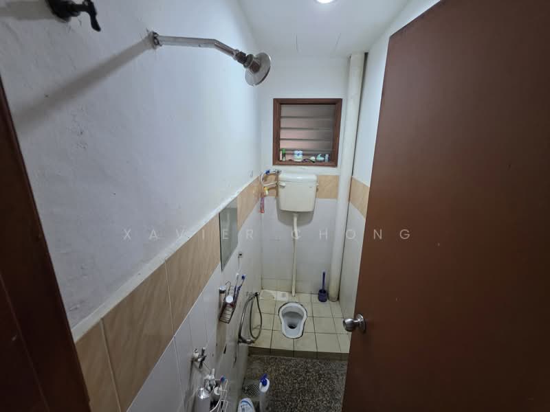 Rumah Teres 2 Tingkat untuk Dijual di Taman Lestari Perdana (Seri Kembangan) - Xavier Chong - Bathroom - PropertyGuru.com.my